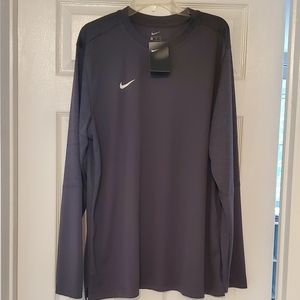 Men's Nike long sleeve shirt